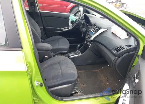 2013 Hyundai Accent Se z USA, uszkodzony, nr VIN KMHCU5AE1DU109280